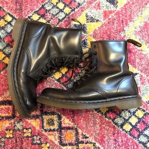 Dr. Marten Classic Boots
